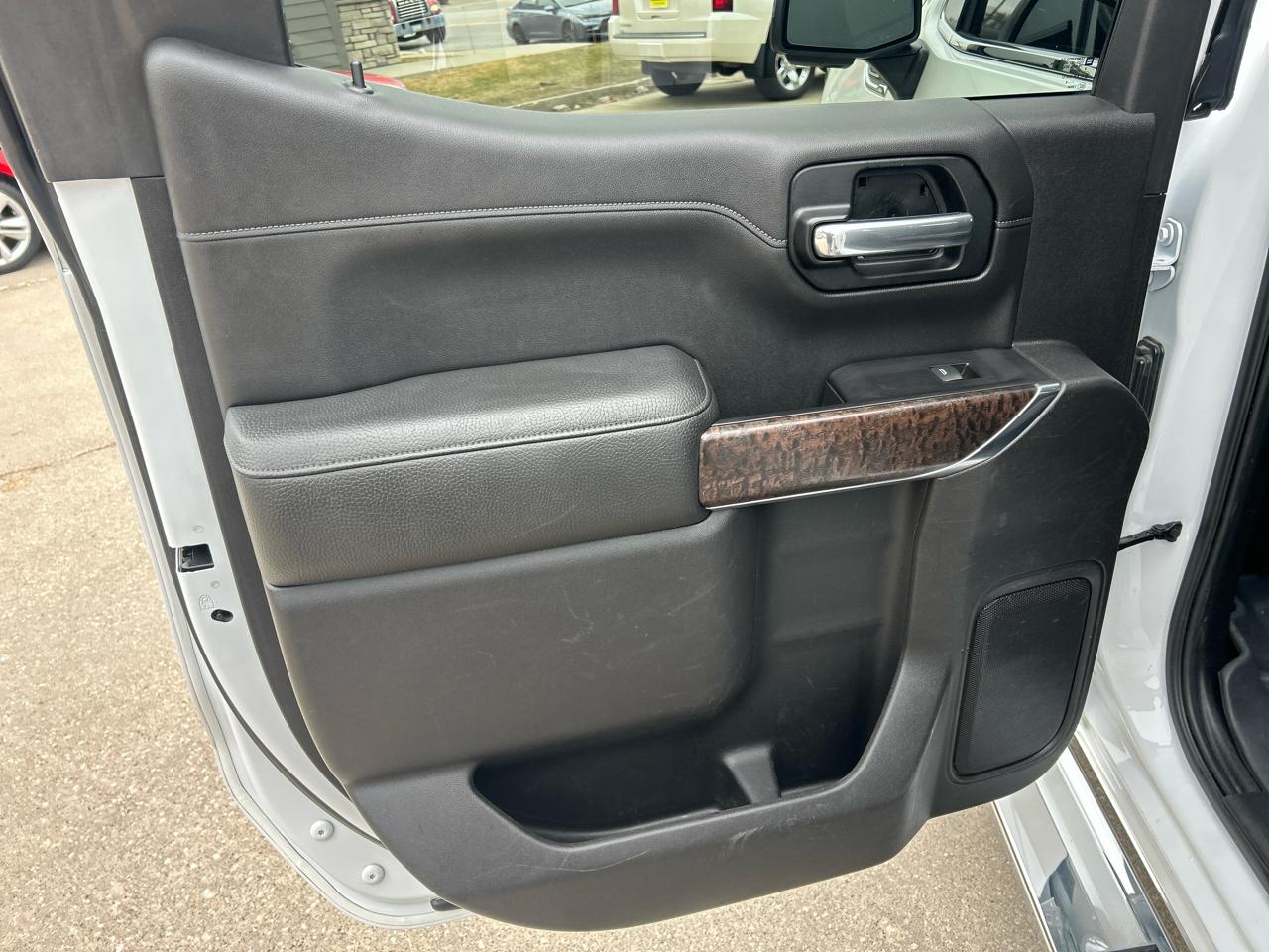 GMC Sierra 1500 4WD Crew Cab 147" Denali 2019