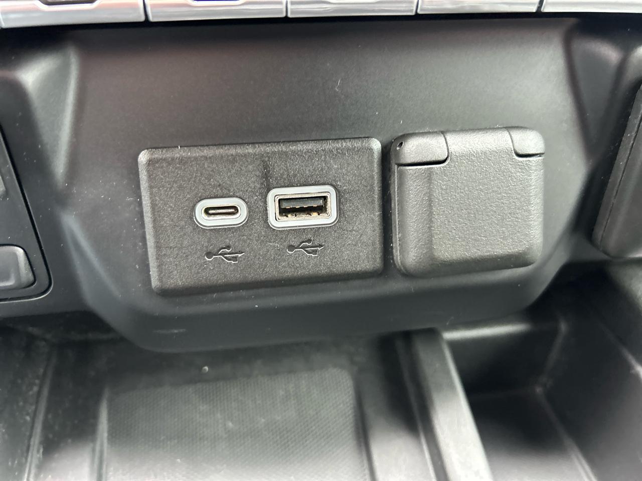 GMC Sierra 1500 4WD Crew Cab 147" Denali 2019