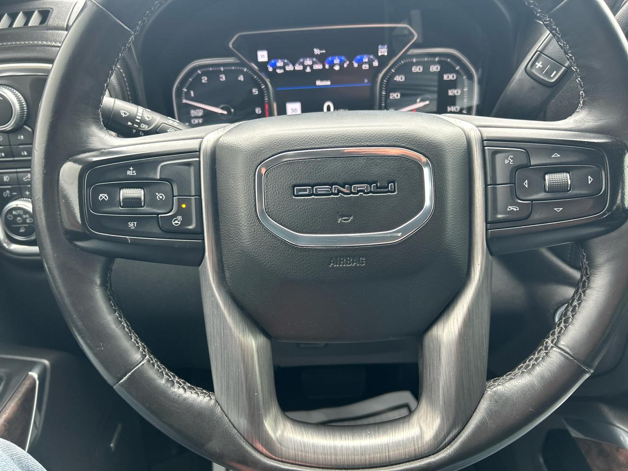 GMC Sierra 1500 4WD Crew Cab 147" Denali 2019