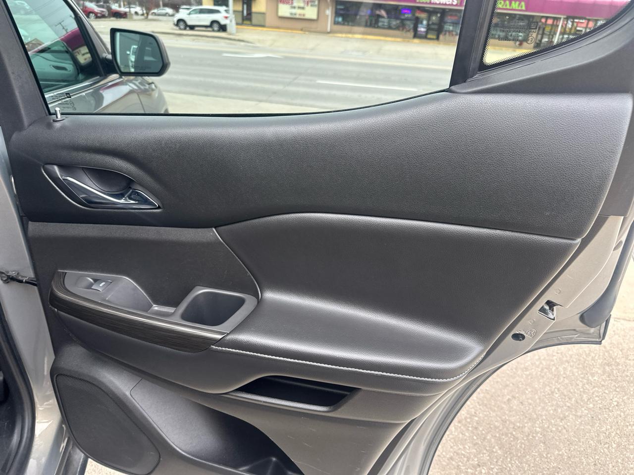 GMC Acadia FWD 4dr SLT w/SLT-1 2019