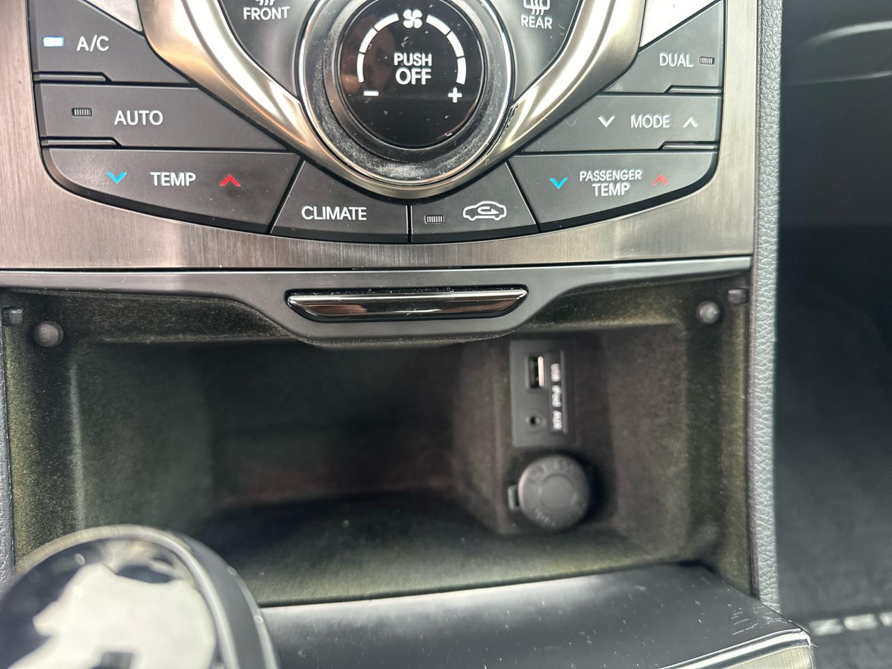 Hyundai Azera 4dr Sdn 2013