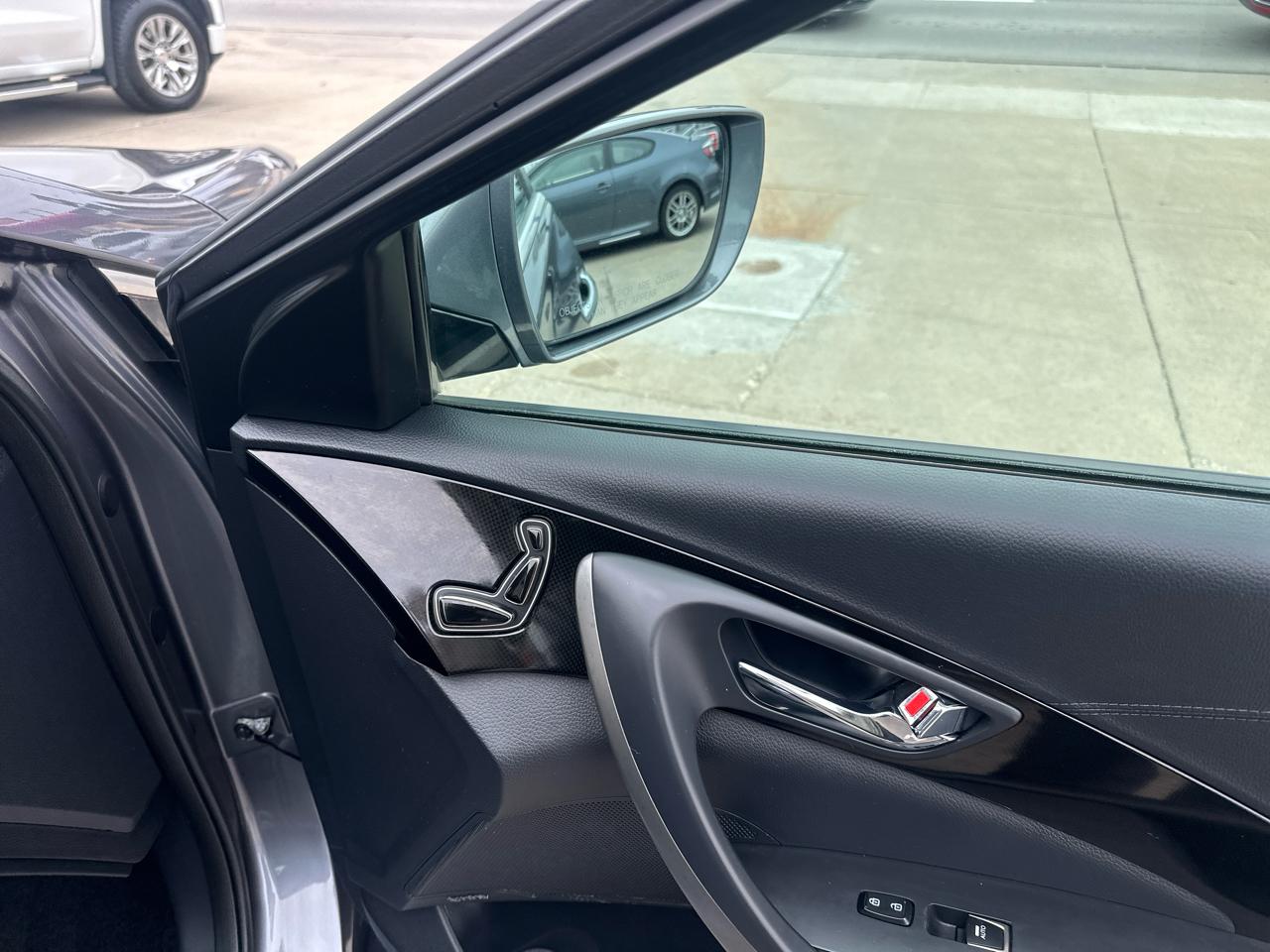 Hyundai Azera 4dr Sdn 2013