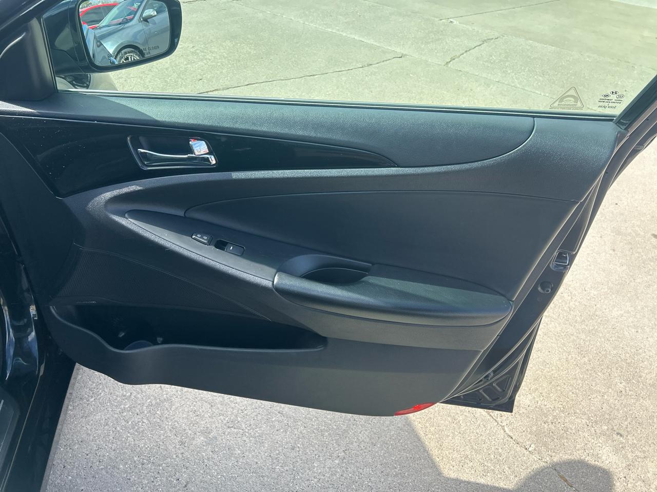 Hyundai Sonata 4dr Sdn 2.4L Auto Limited 2013