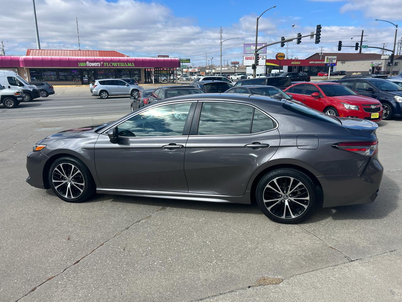 Toyota Camry XLE Auto (Natl) 2019