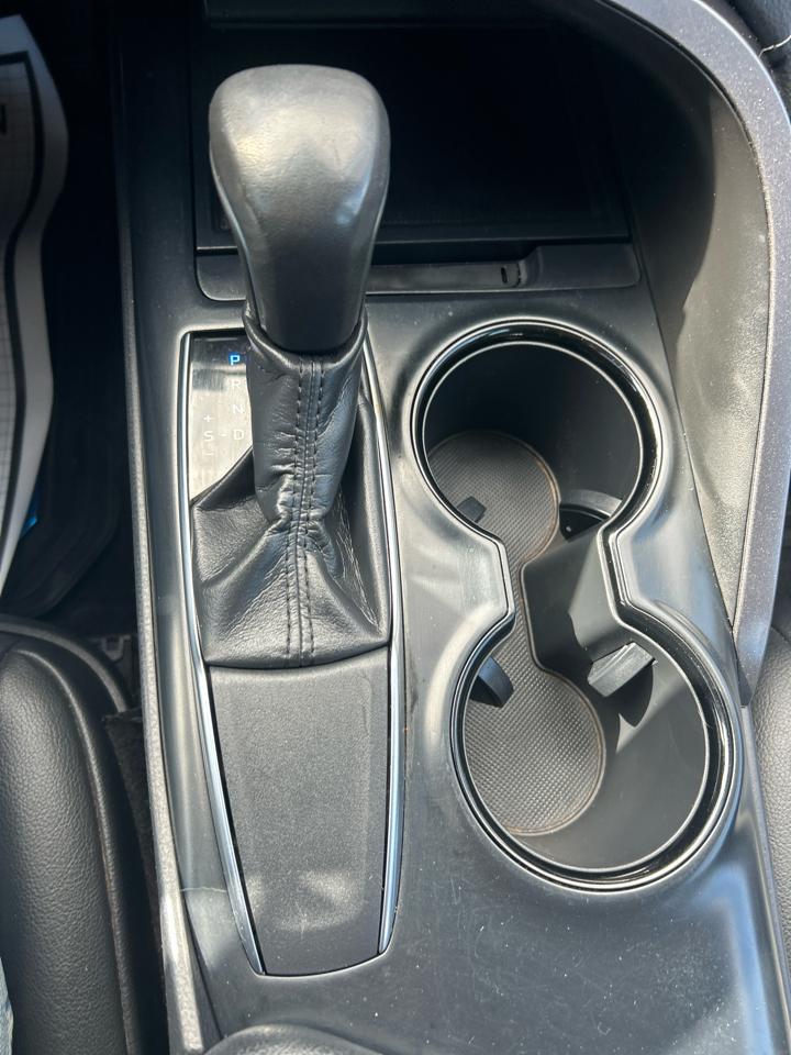 Toyota Camry XLE Auto (Natl) 2019