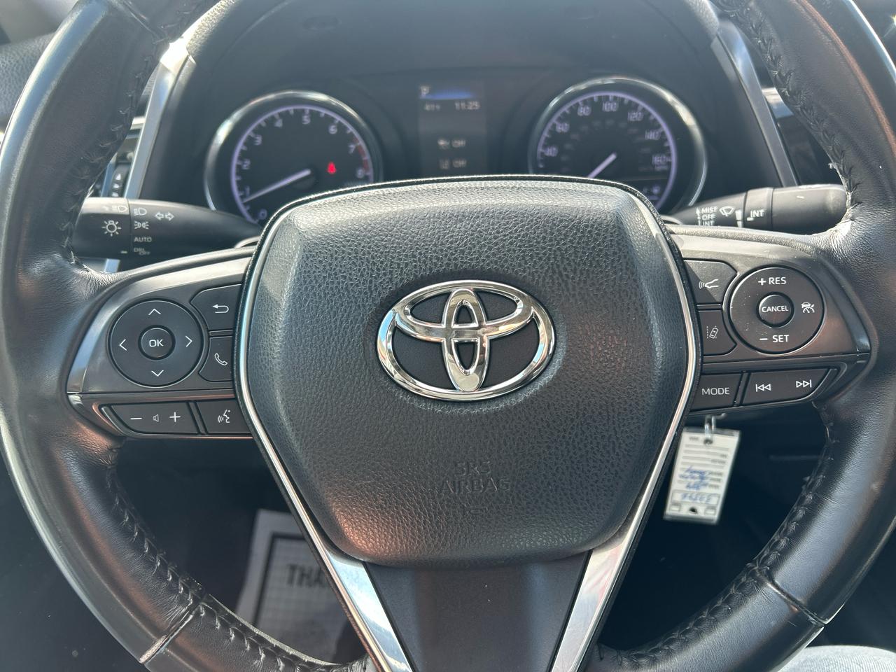 Toyota Camry XLE Auto (Natl) 2019