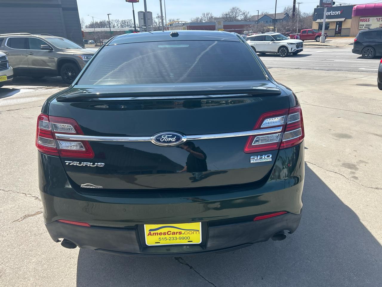 Ford Taurus 4dr Sdn SHO AWD 2013