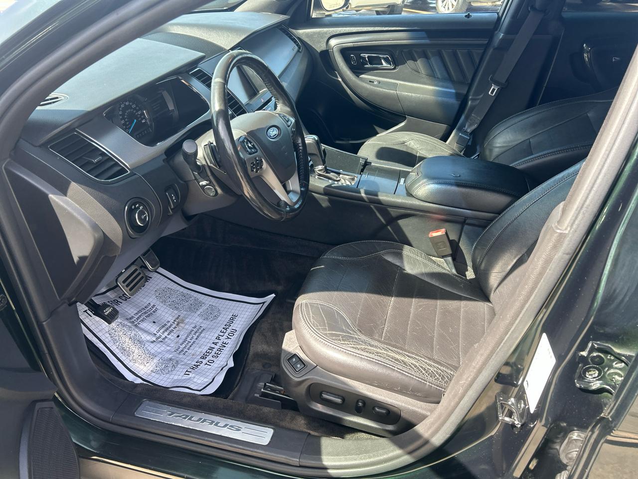 Ford Taurus 4dr Sdn SHO AWD 2013