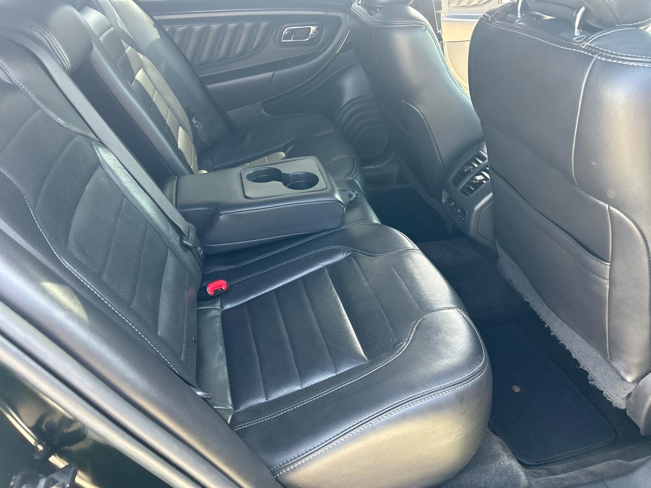 Ford Taurus 4dr Sdn SHO AWD 2013