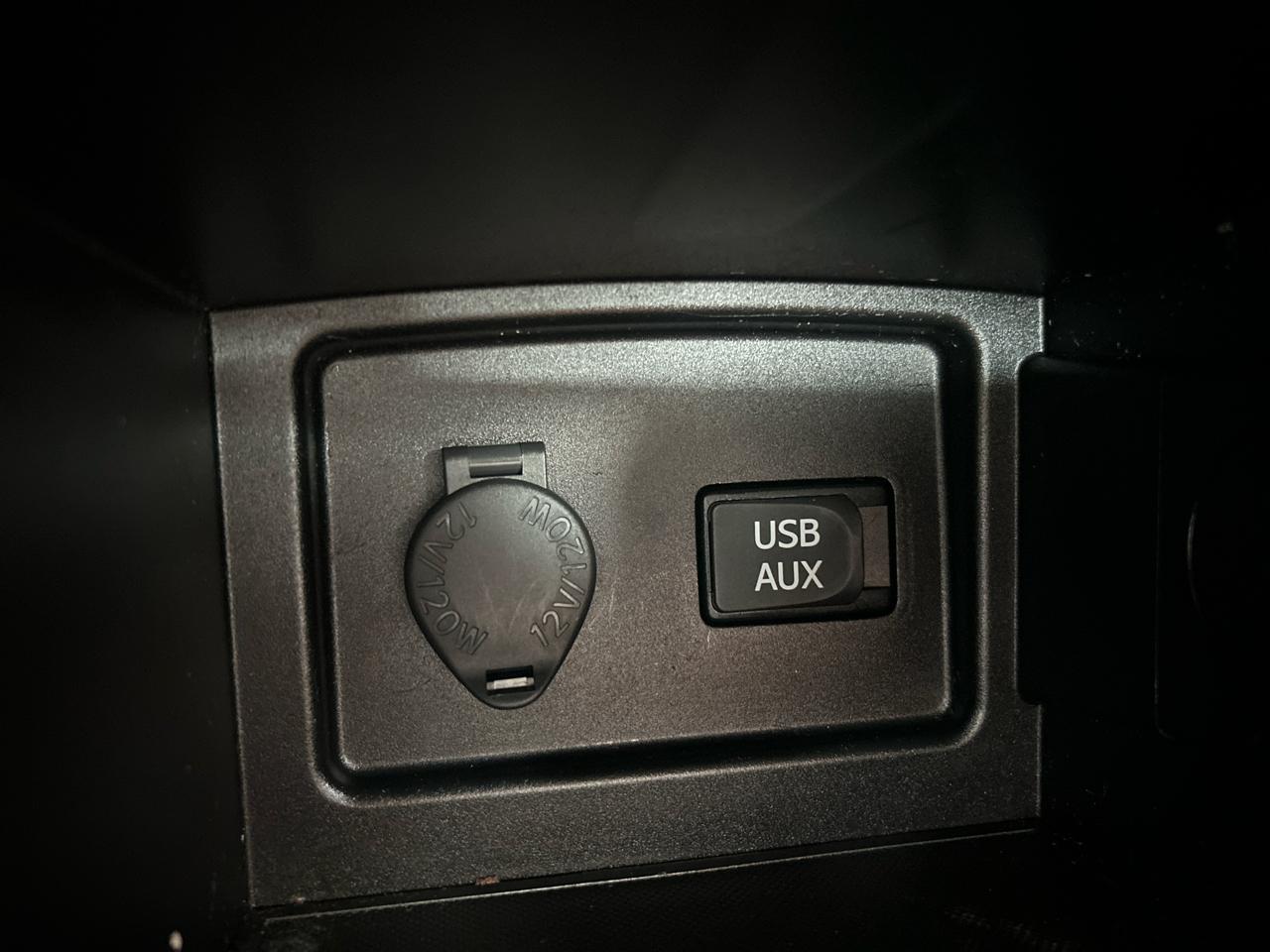 Toyota Camry Hybrid 4dr Sdn (Natl) 2011