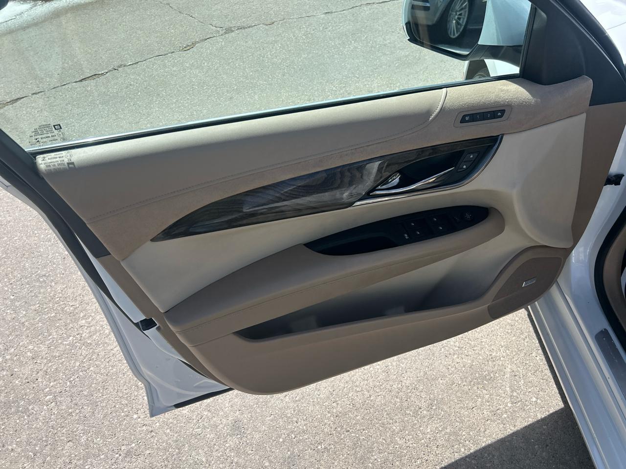 Cadillac ATS Sedan 4dr Sdn 2.0L Luxury Collection AWD 2016