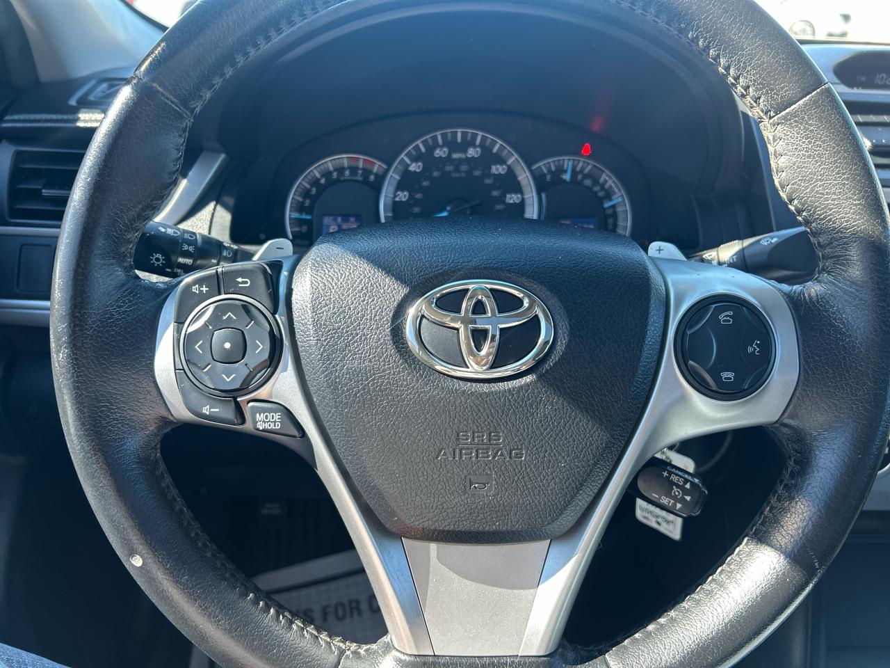 Toyota Camry 2014.5 4dr Sdn I4 Auto SE Sport (Natl) 2014