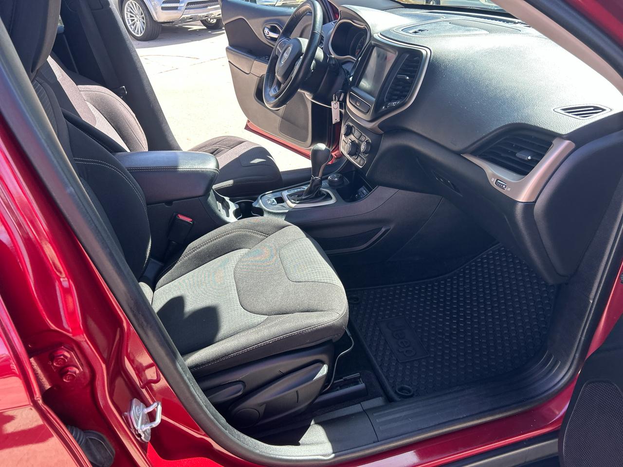 Jeep Cherokee 4WD 4dr Latitude 2016