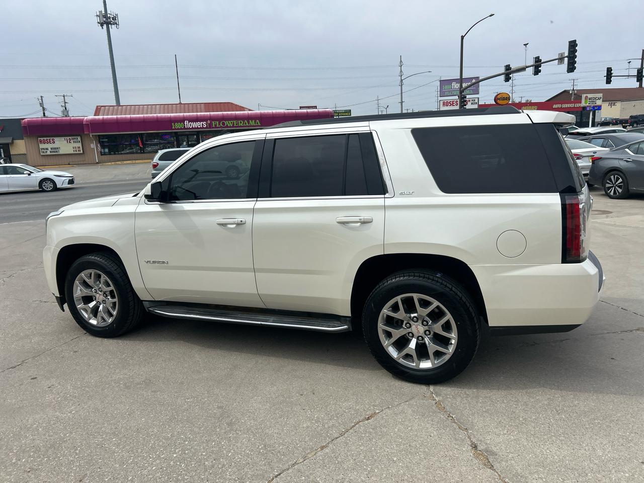GMC Yukon 4WD 4dr SLT 2015