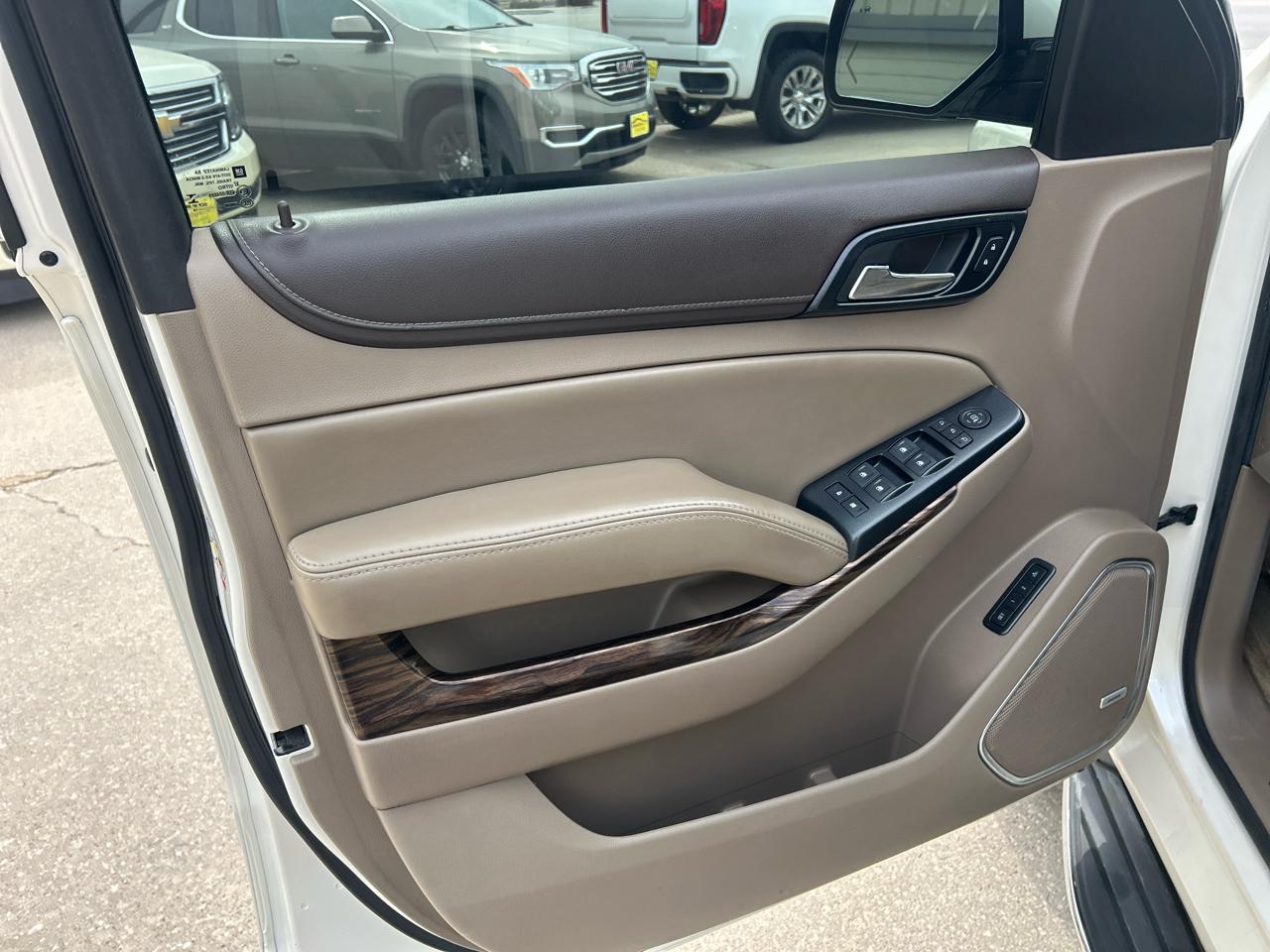 GMC Yukon 4WD 4dr SLT 2015