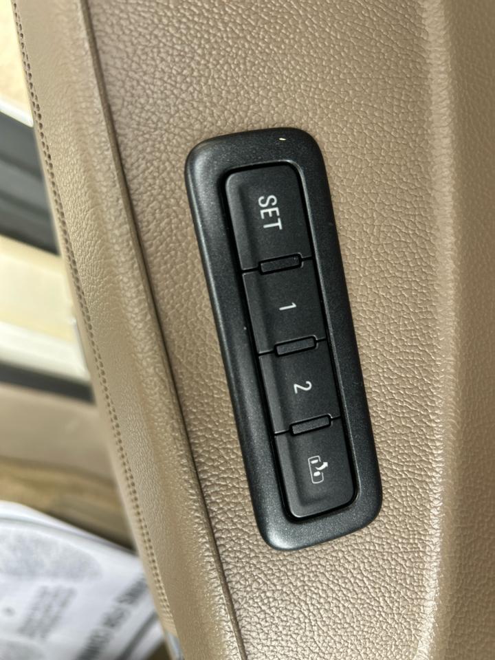 GMC Yukon 4WD 4dr SLT 2015