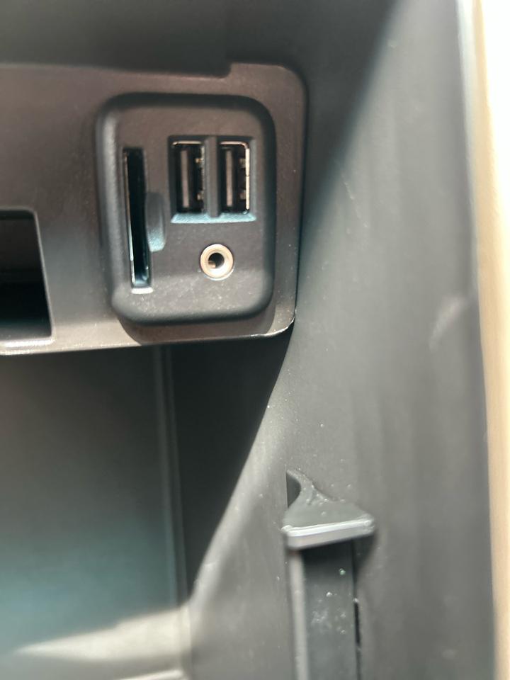 GMC Yukon 4WD 4dr SLT 2015