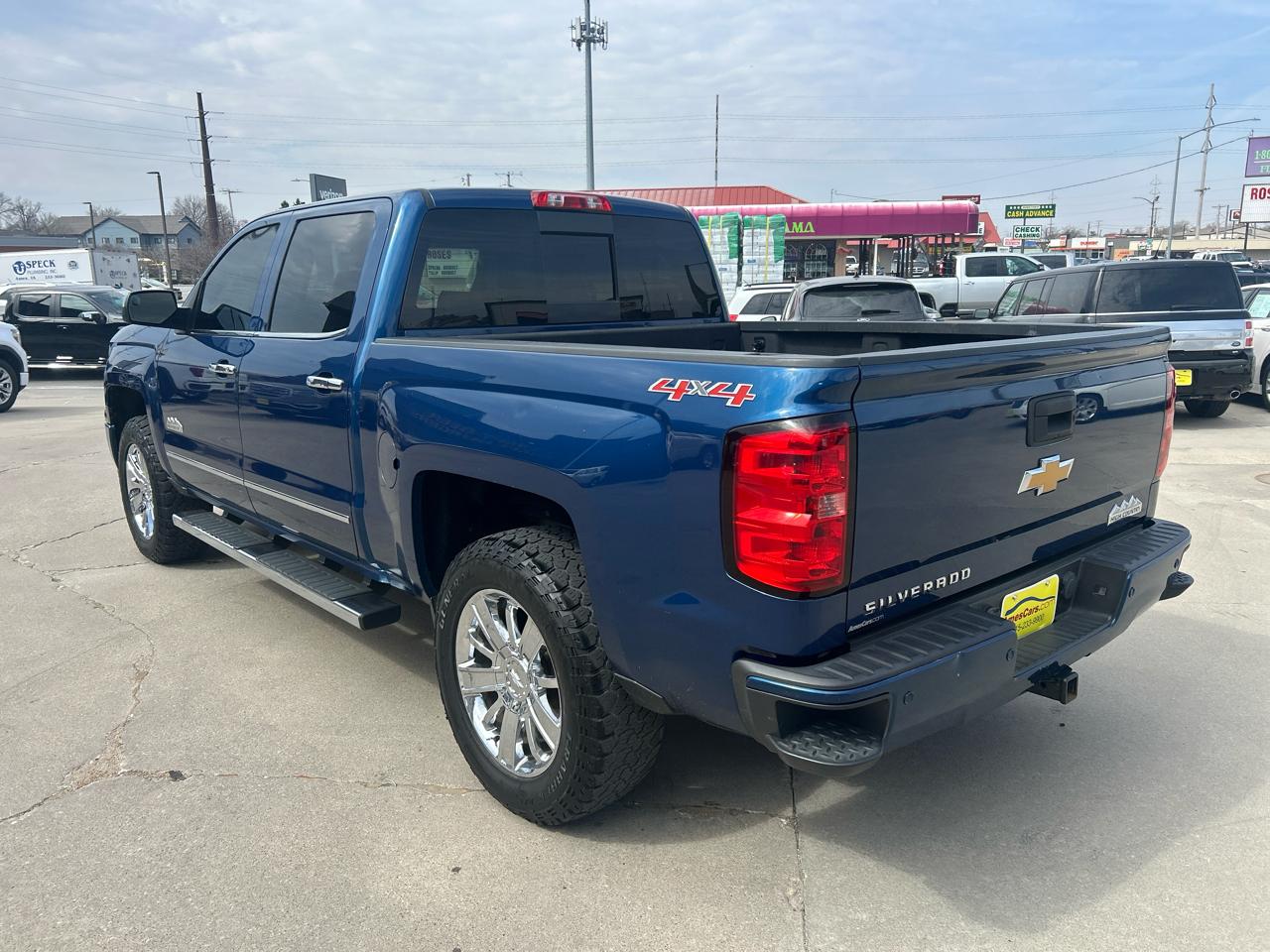 Chevrolet Silverado 1500 4WD Crew Cab 143.5" High Country 2015