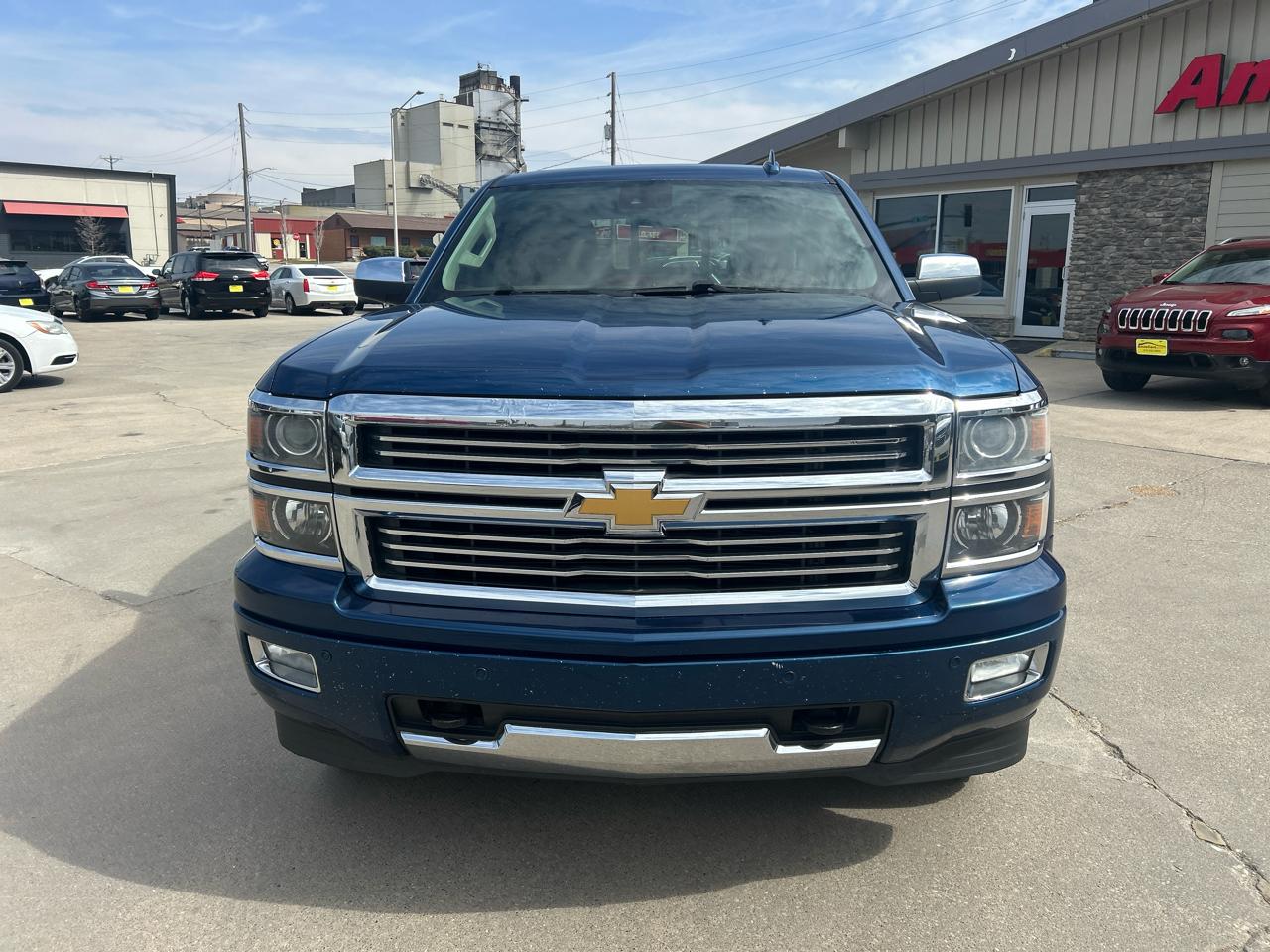 Chevrolet Silverado 1500 4WD Crew Cab 143.5" High Country 2015