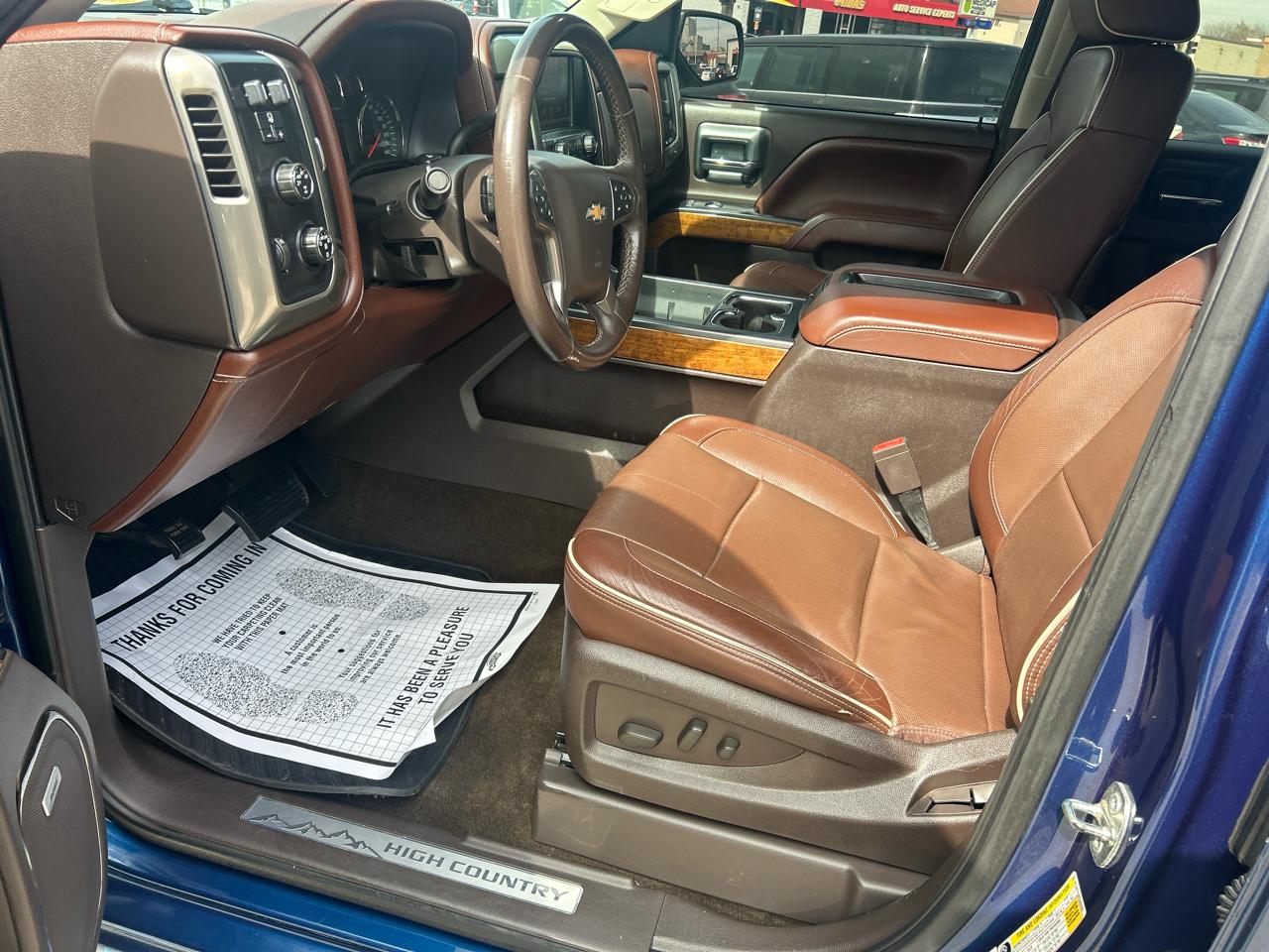 Chevrolet Silverado 1500 4WD Crew Cab 143.5" High Country 2015