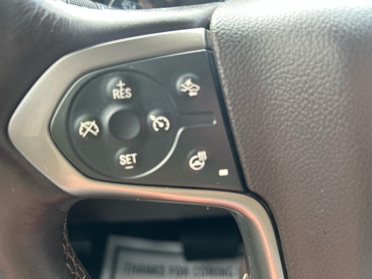 Chevrolet Silverado 1500 4WD Crew Cab 143.5" High Country 2015