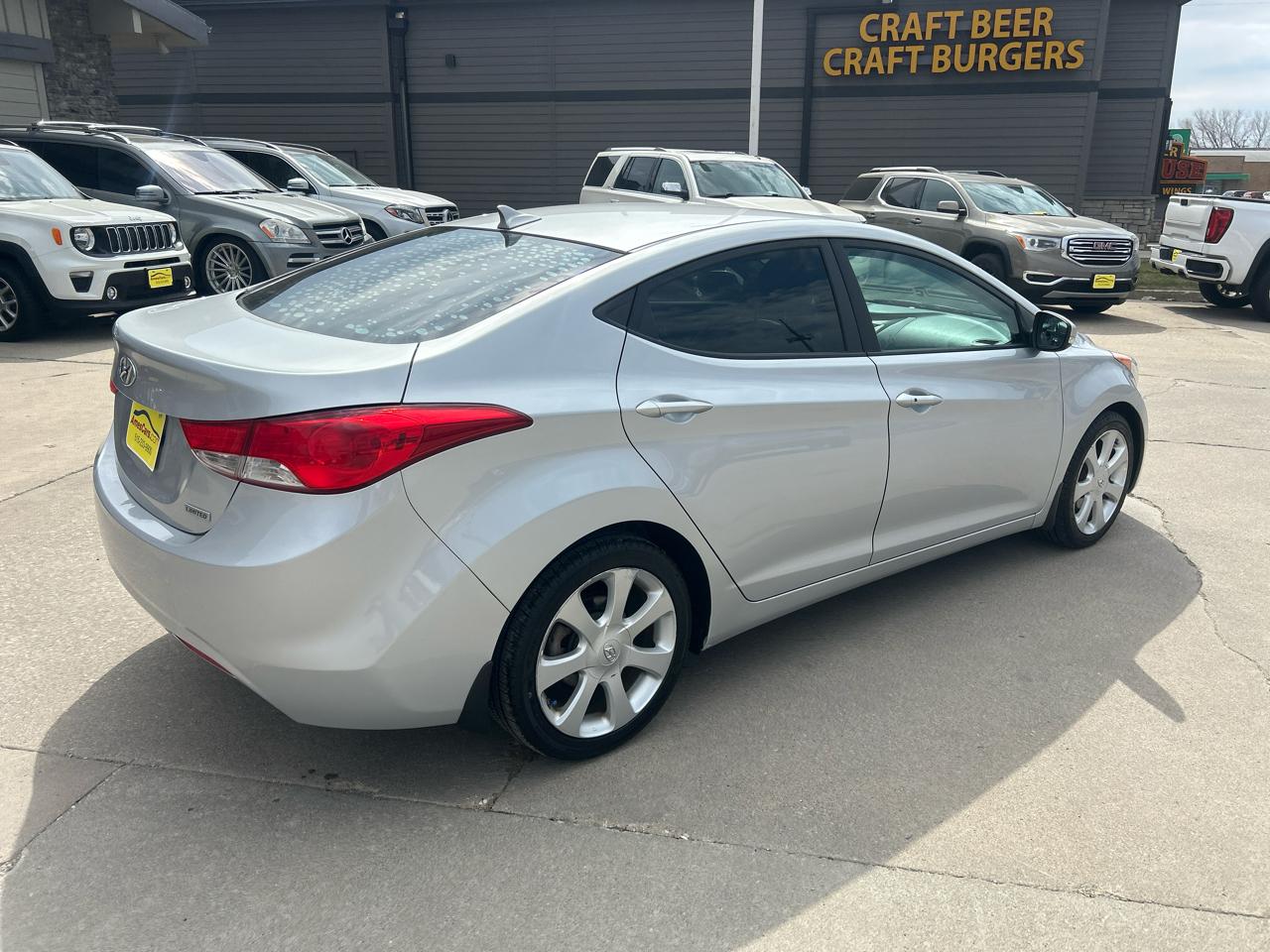 Hyundai Elantra 4dr Sdn Auto Limited (Alabama Plant) 2013