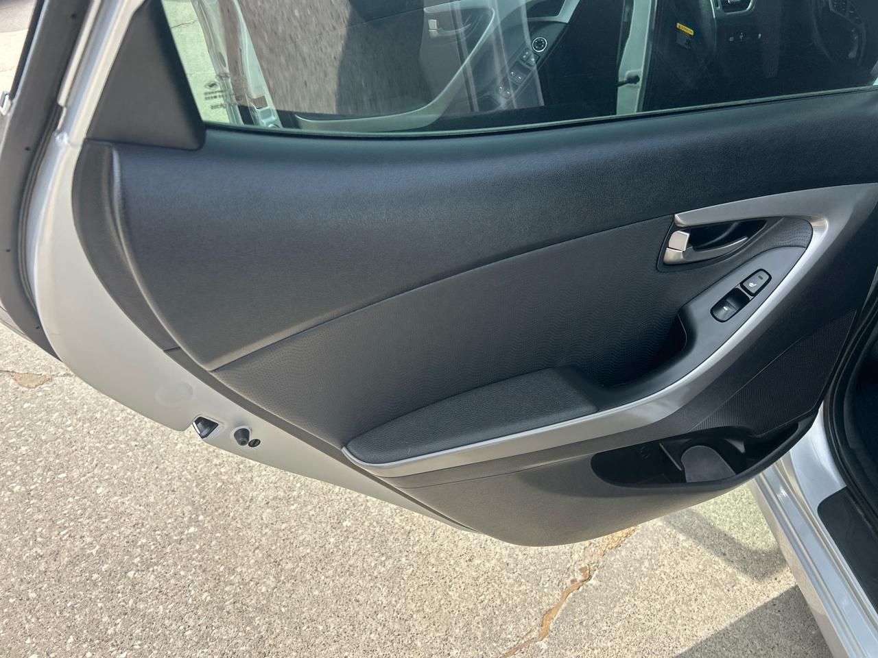 Hyundai Elantra 4dr Sdn Auto Limited (Alabama Plant) 2013