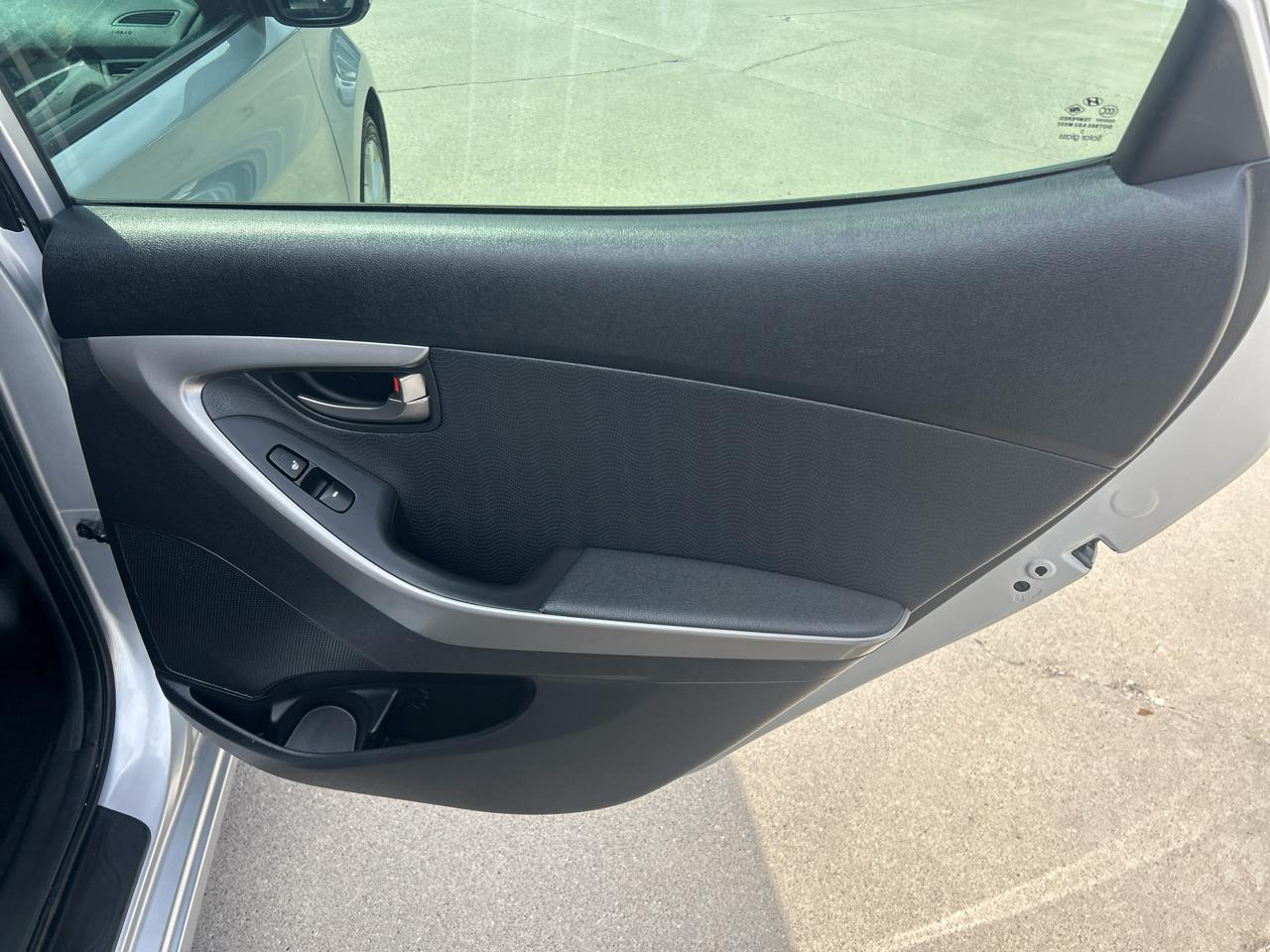 Hyundai Elantra 4dr Sdn Auto Limited (Alabama Plant) 2013