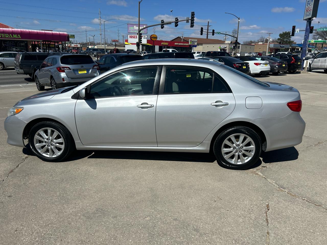 Toyota Corolla 4dr Sdn Man (Natl) 2009