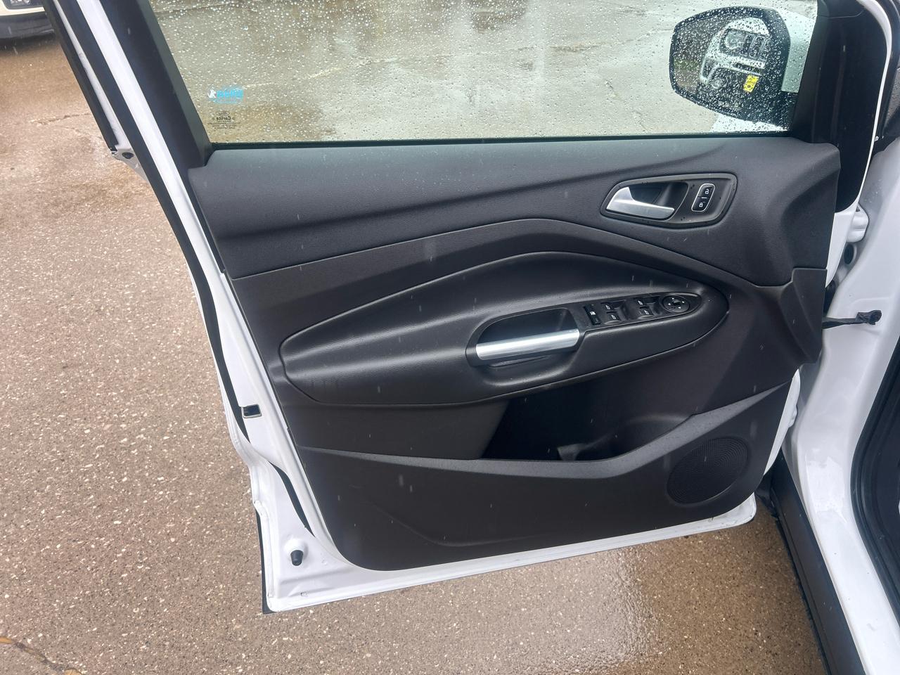 Ford Escape SE FWD 2017