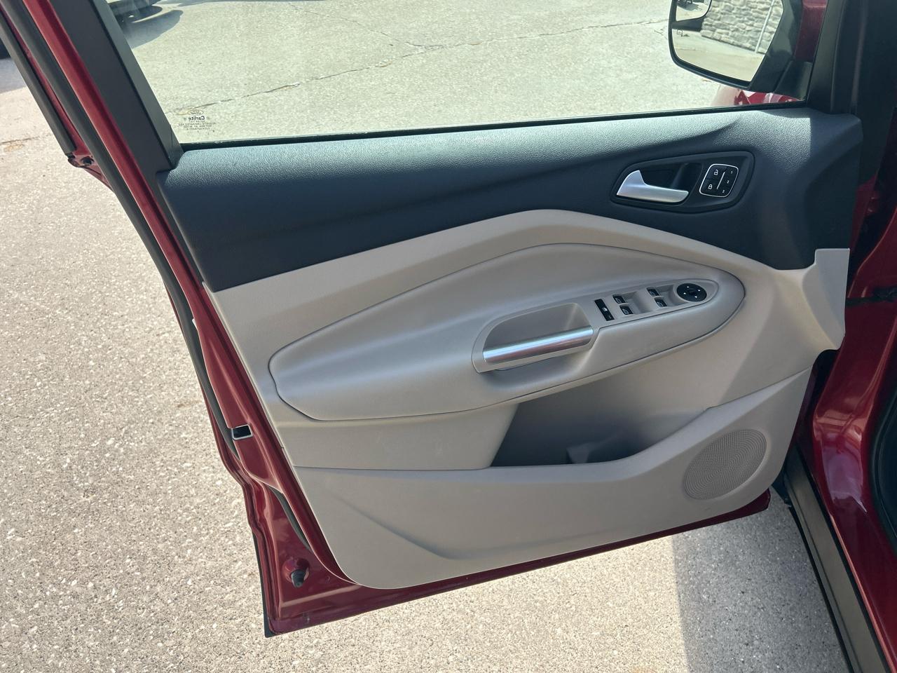 Ford Escape Titanium 4WD 2018