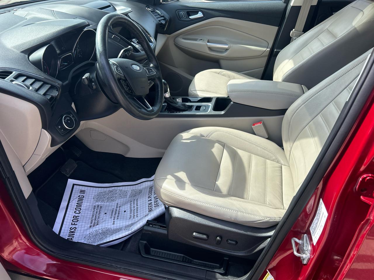 Ford Escape Titanium 4WD 2018