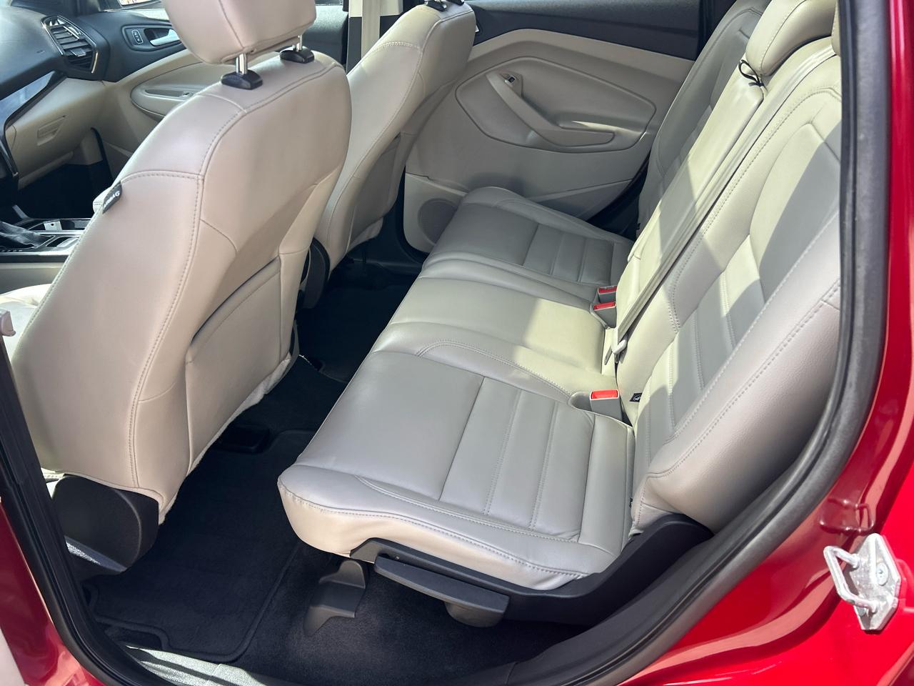 Ford Escape Titanium 4WD 2018