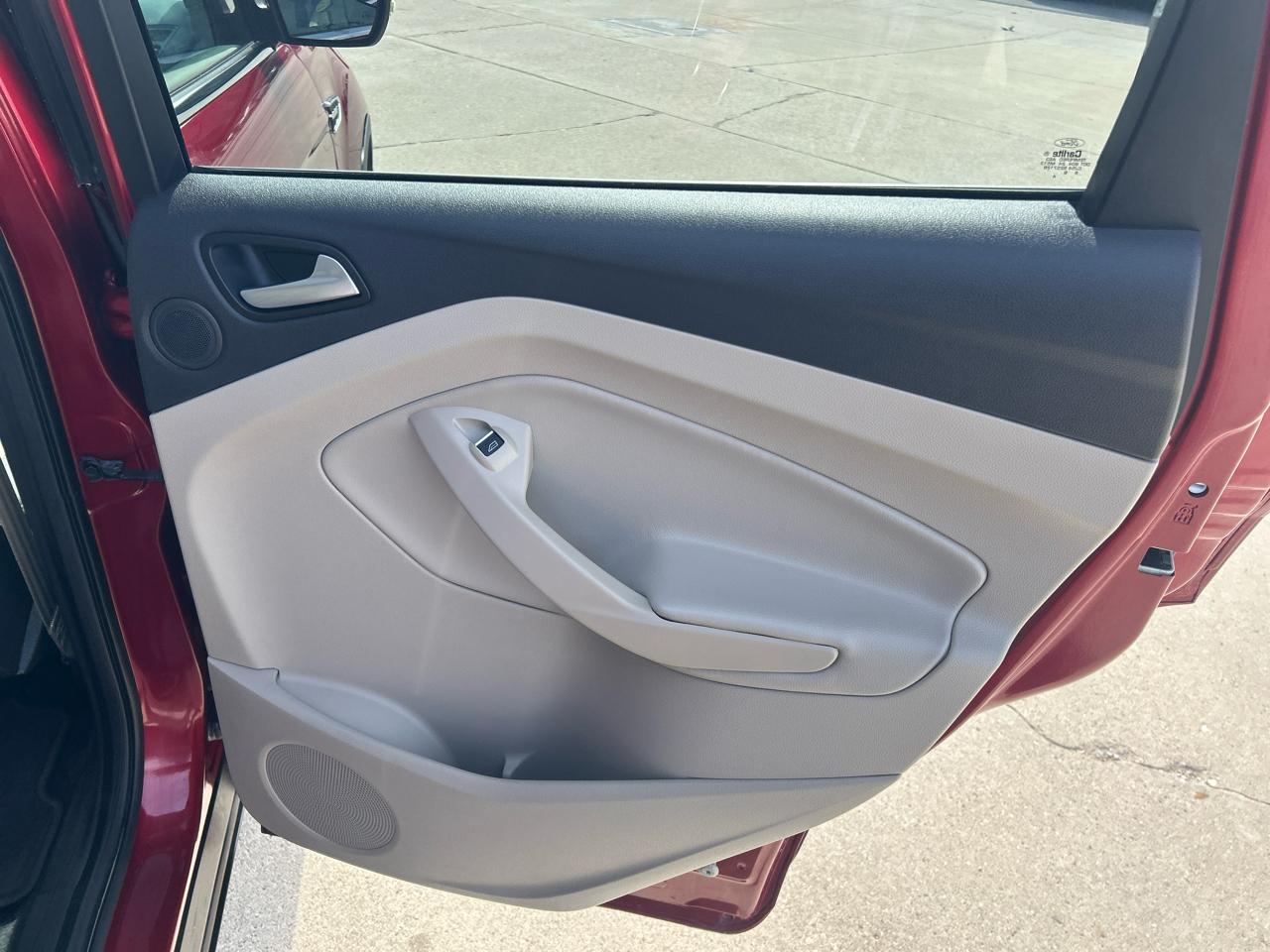 Ford Escape Titanium 4WD 2018