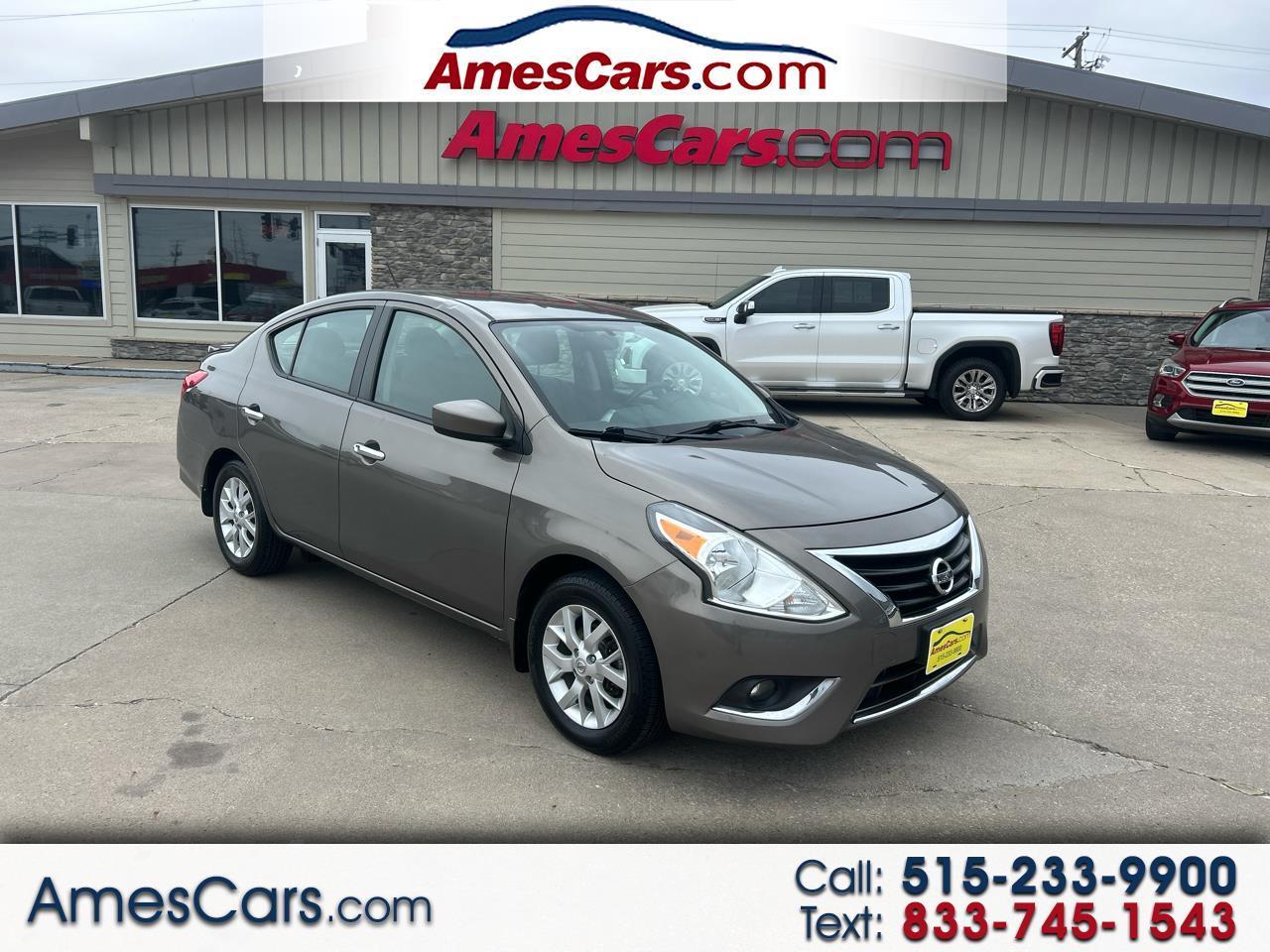 Nissan Versa Sedan SV CVT 2017