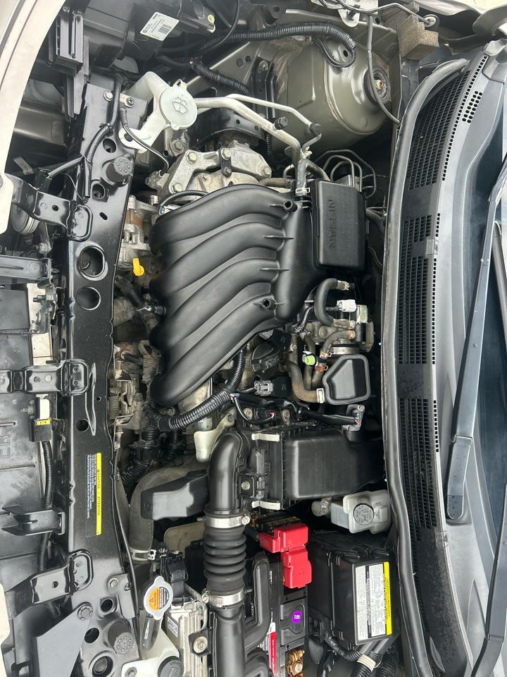 Nissan Versa Sedan SV CVT 2017