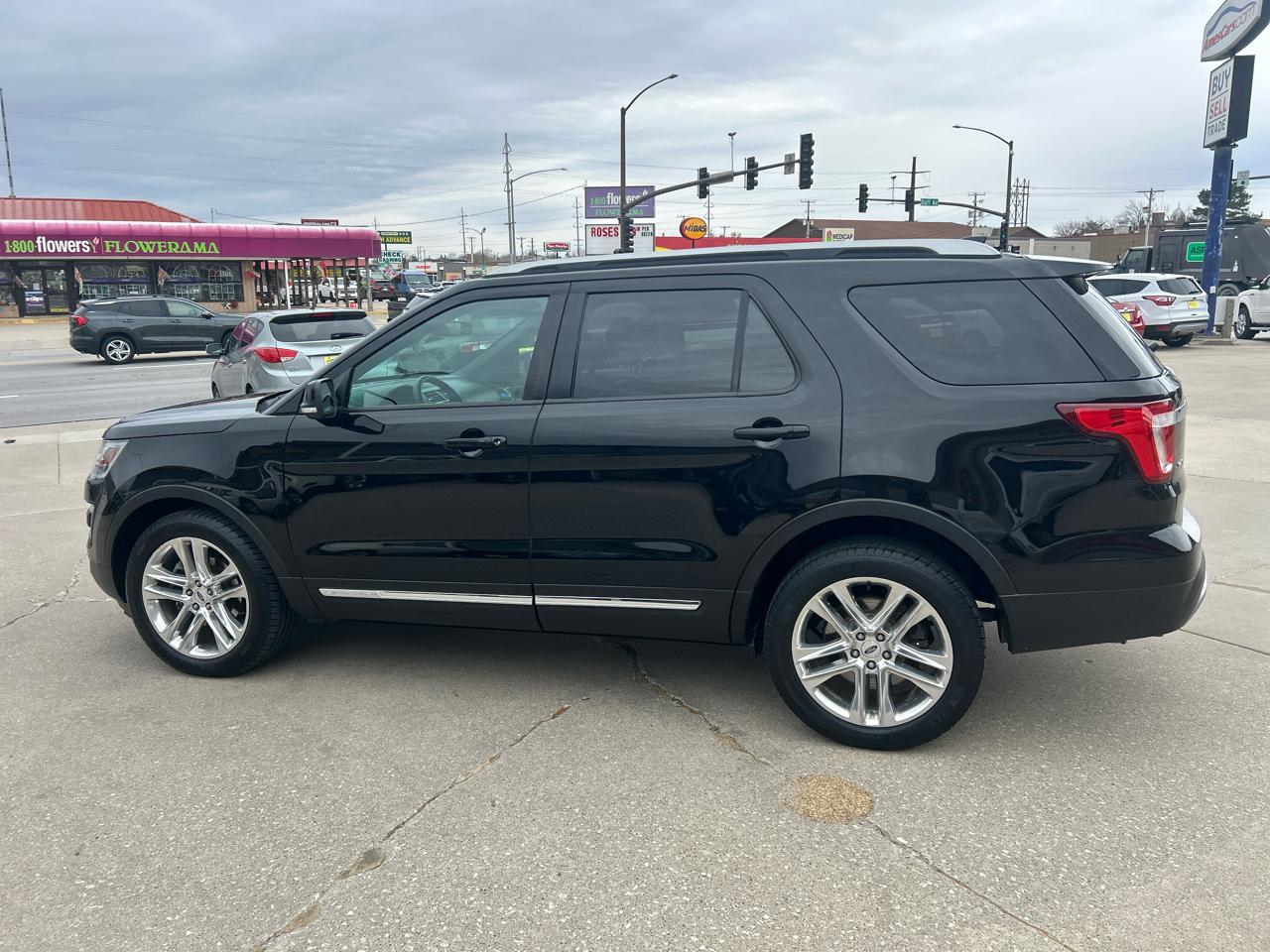 Ford Explorer 4WD 4dr XLT 2016