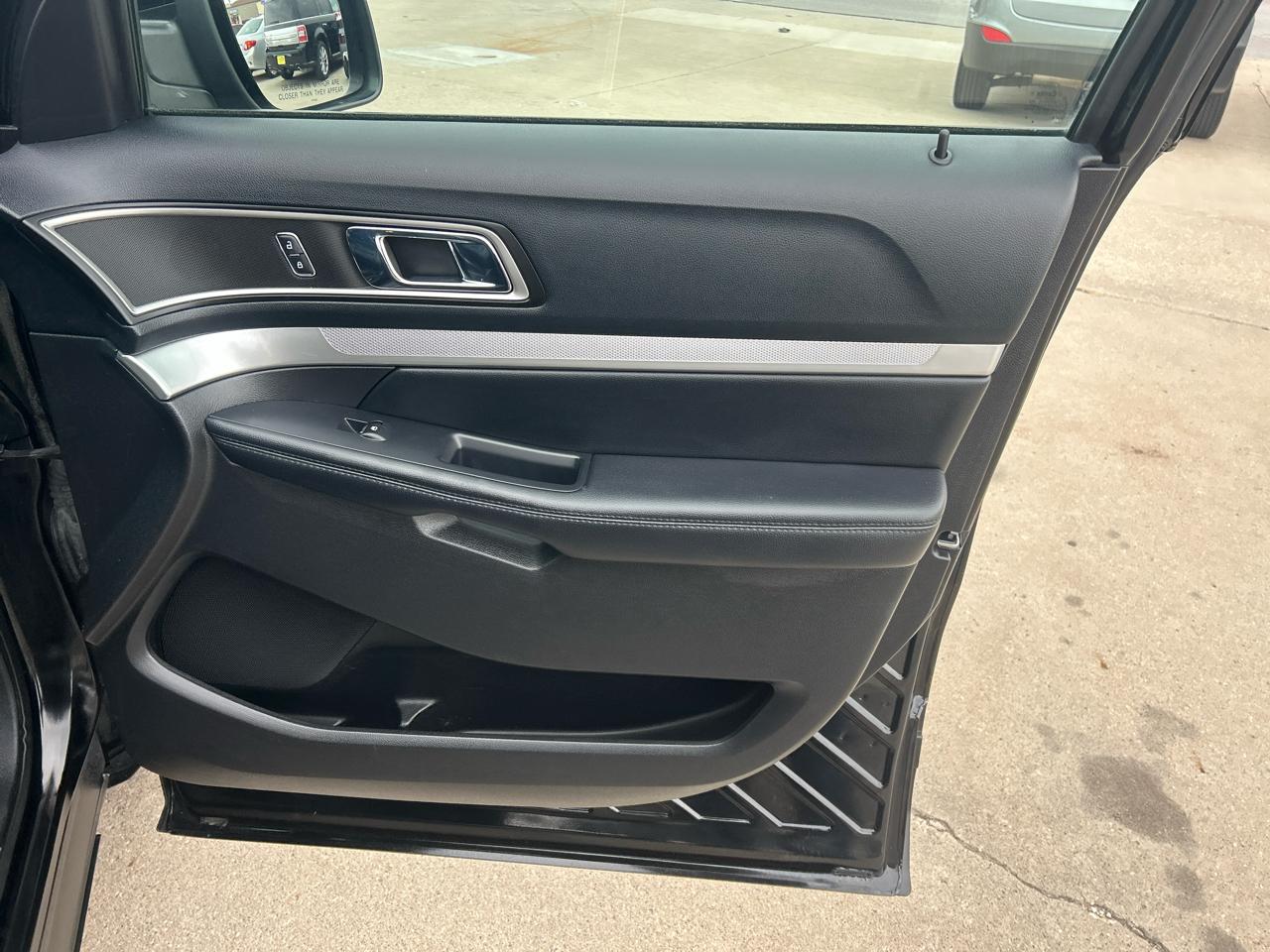 Ford Explorer 4WD 4dr XLT 2016