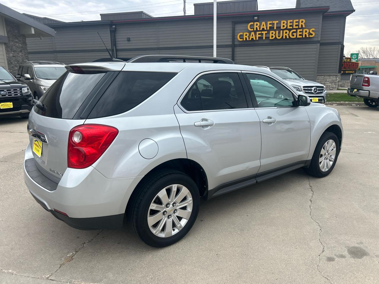 Chevrolet Equinox FWD 4dr LT w/2LT 2011