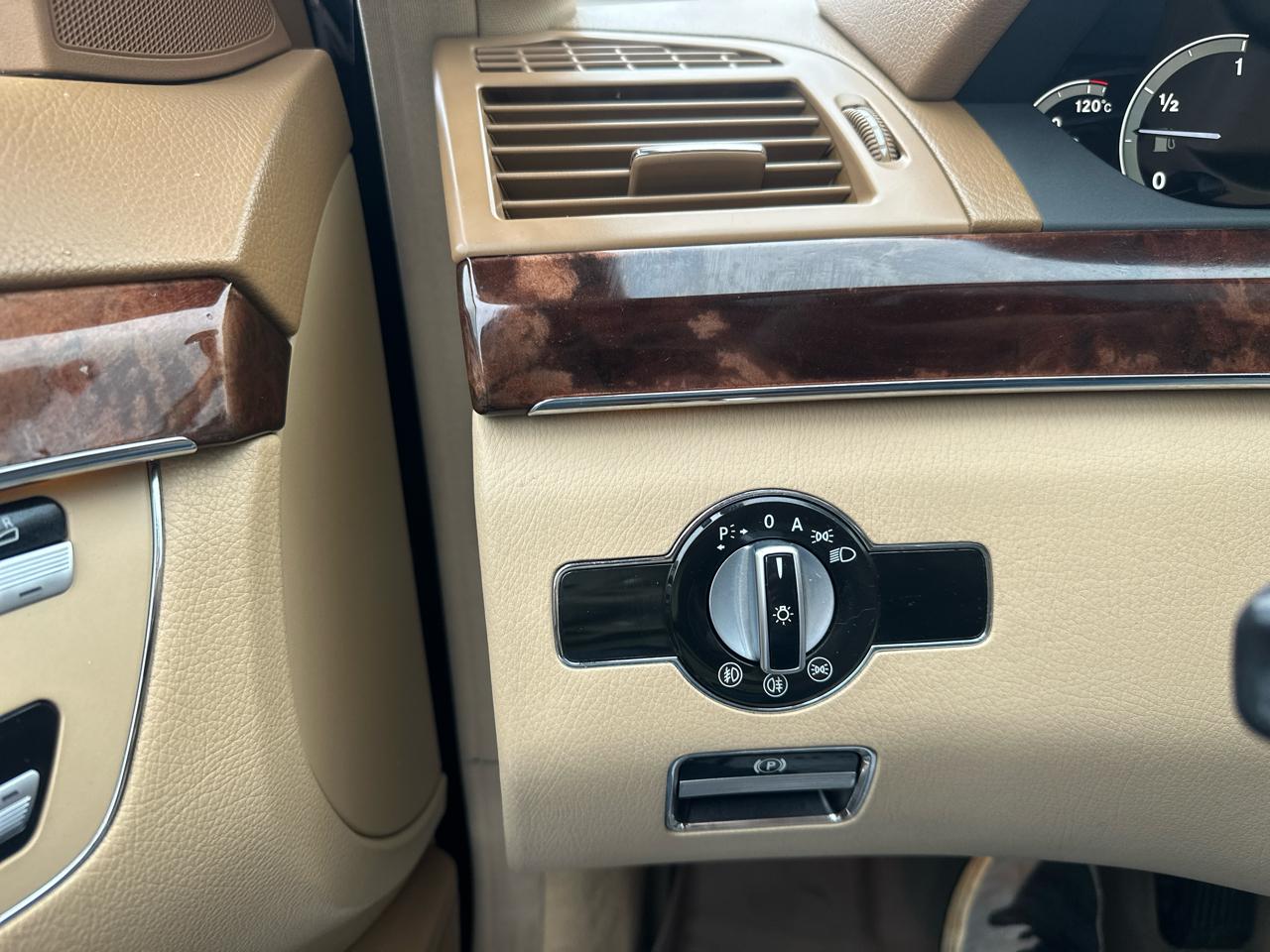 Mercedes-Benz S-Class 4dr Sdn 5.5L V8 4MATIC 2008