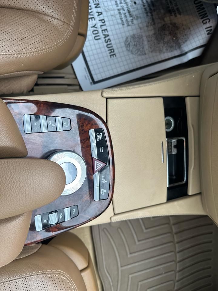 Mercedes-Benz S-Class 4dr Sdn 5.5L V8 4MATIC 2008