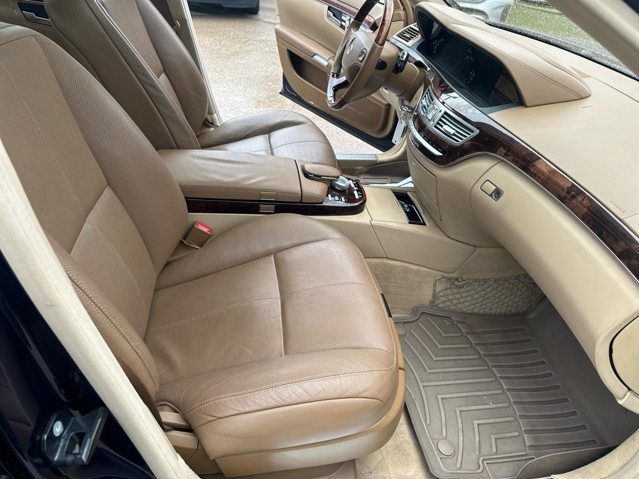 Mercedes-Benz S-Class 4dr Sdn 5.5L V8 4MATIC 2008