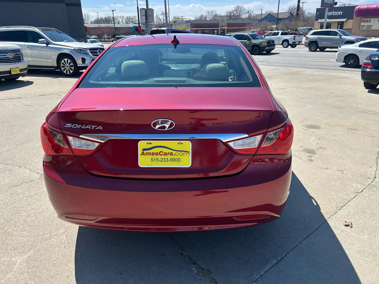 Hyundai Sonata 4dr Sdn 2.4L Man GLS 2012