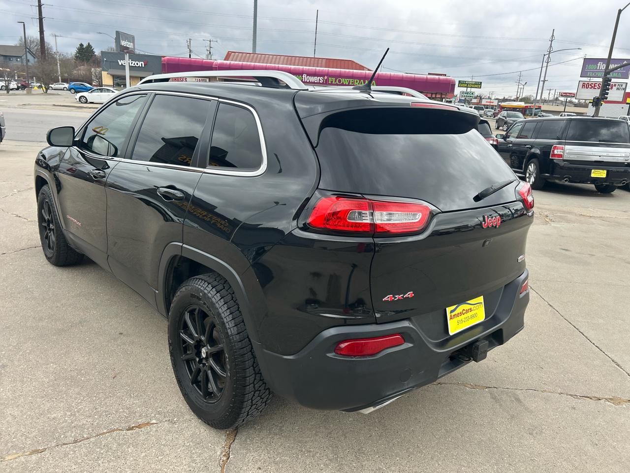 Jeep Cherokee 4WD 4dr Latitude 2015