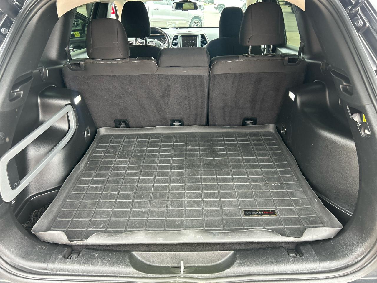 Jeep Cherokee 4WD 4dr Latitude 2015