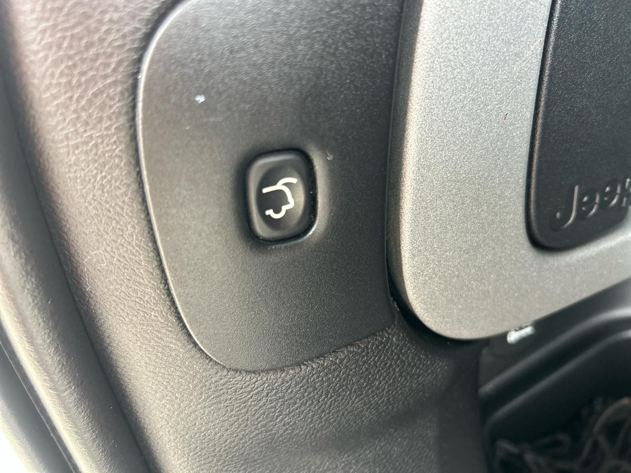 Jeep Cherokee 4WD 4dr Latitude 2015