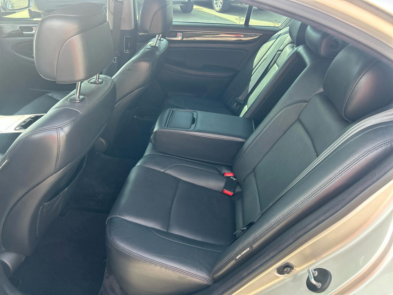 Hyundai Genesis 4dr Sdn V6 3.8L 2013