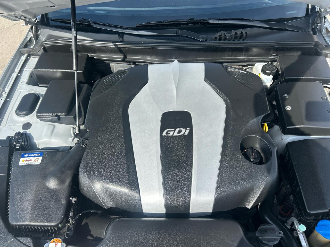 Hyundai Genesis 4dr Sdn V6 3.8L 2013