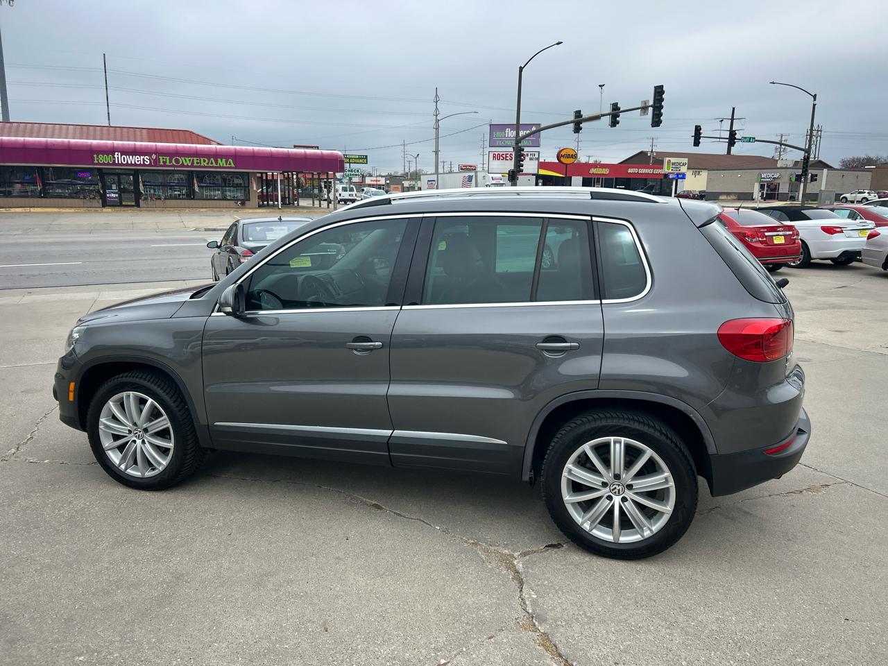 Volkswagen Tiguan 4MOTION 4dr Auto R-Line 2016