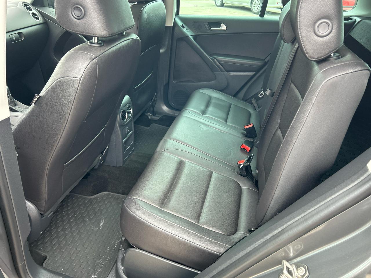 Volkswagen Tiguan 4MOTION 4dr Auto R-Line 2016